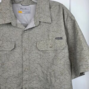 Eddie Bauer Mens 2XL Classic Fit Green Short Sleeve Mountain Shirt Hiking Travel